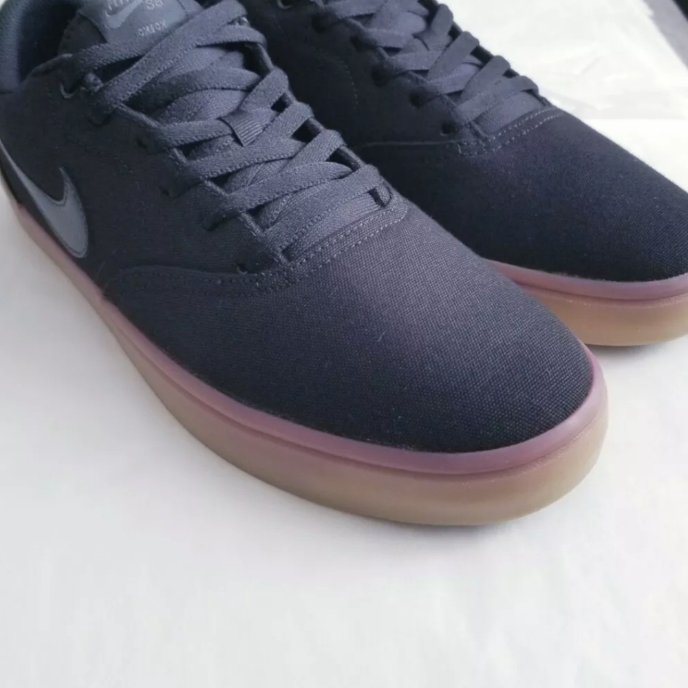 Nike SB Solar